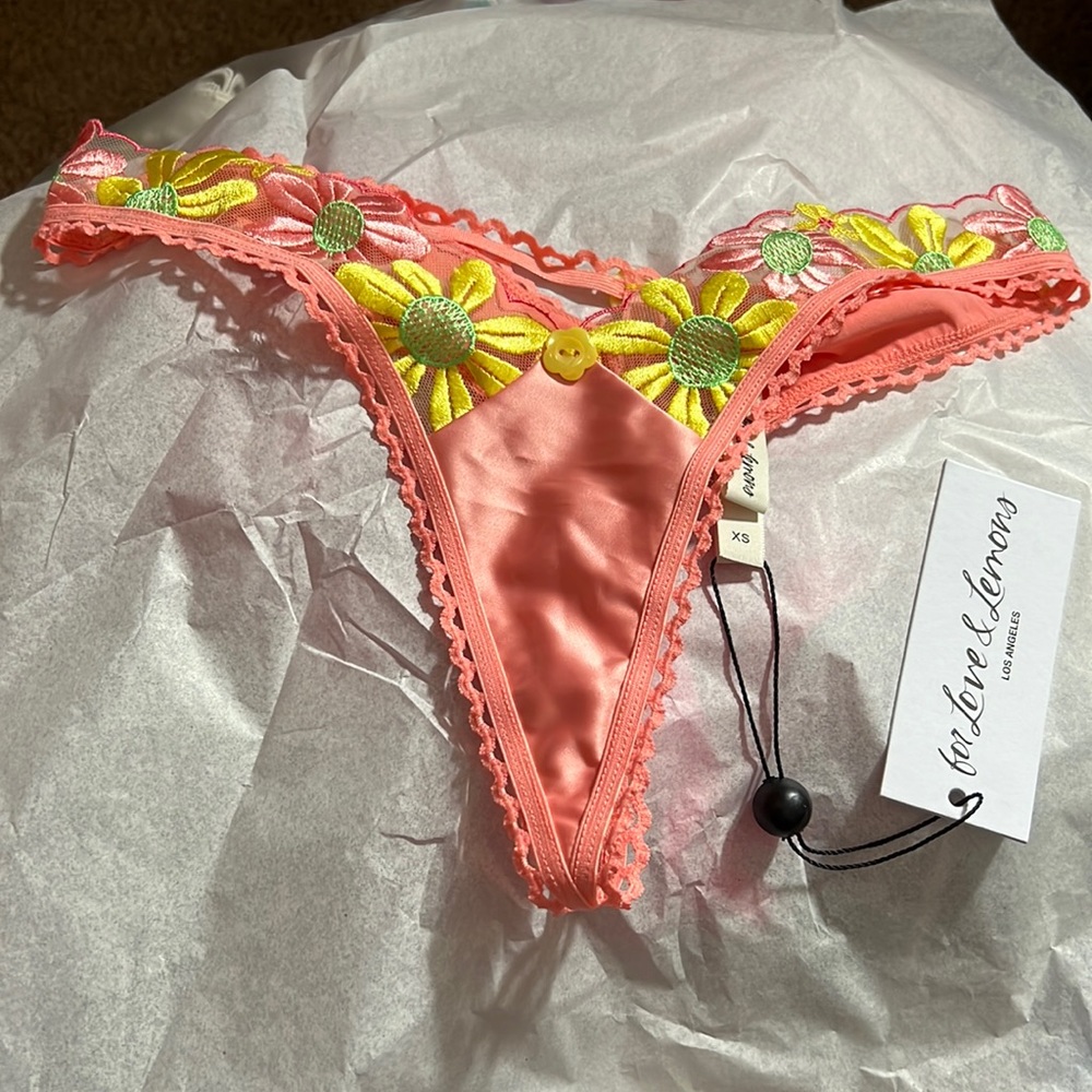 For love and lemon women panties size XS NWT